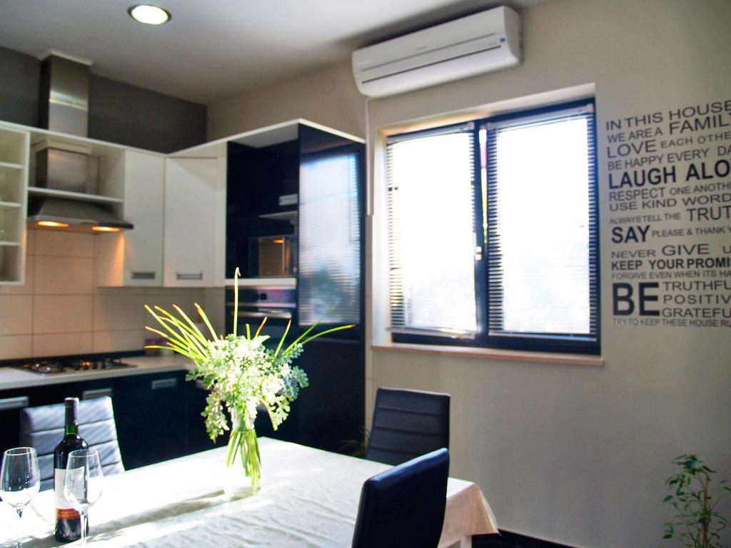 Roses Apartment Lukoran Esterno foto