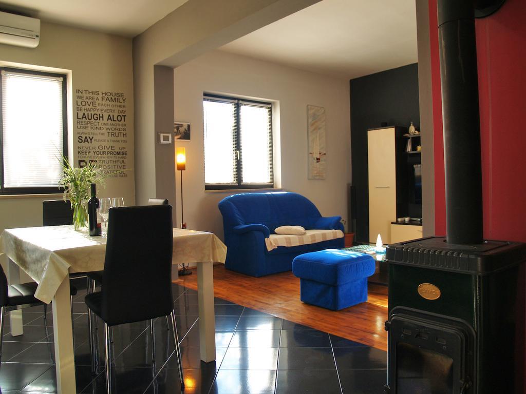 Roses Apartment Lukoran Esterno foto