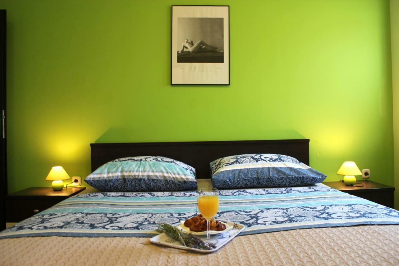 Roses Apartment Lukoran Esterno foto